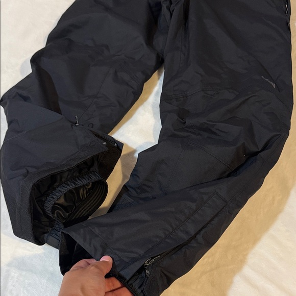 REI kid’s black snow Pants - Picture 6 of 9